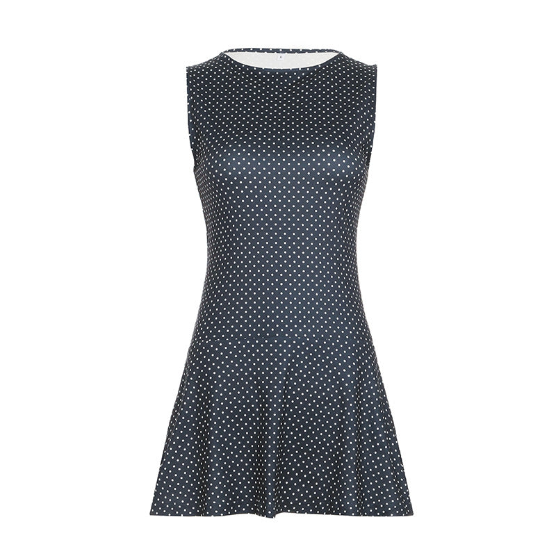 Polka-täpiline varrukateta kleit